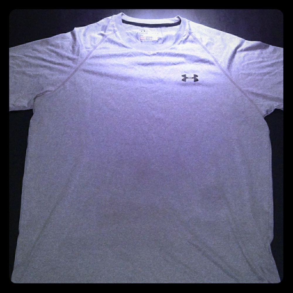 Under armour men's shirt sz M